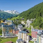Hotel Salzburger Hof 4*