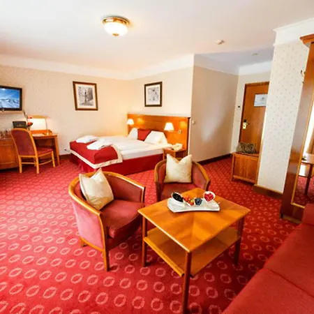 Salzburger Hof Hotel 4*